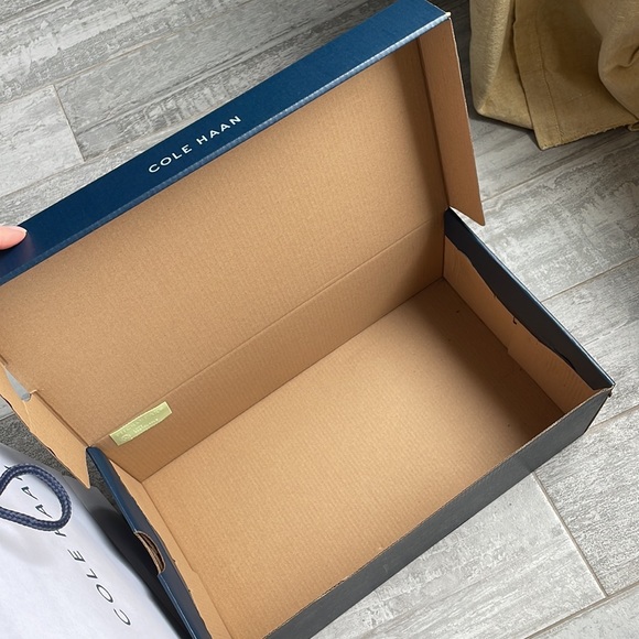 1-2pcs Cole Haan Auth Shoe Box & Bag 2 pcs bundle - Picture 7 of 13